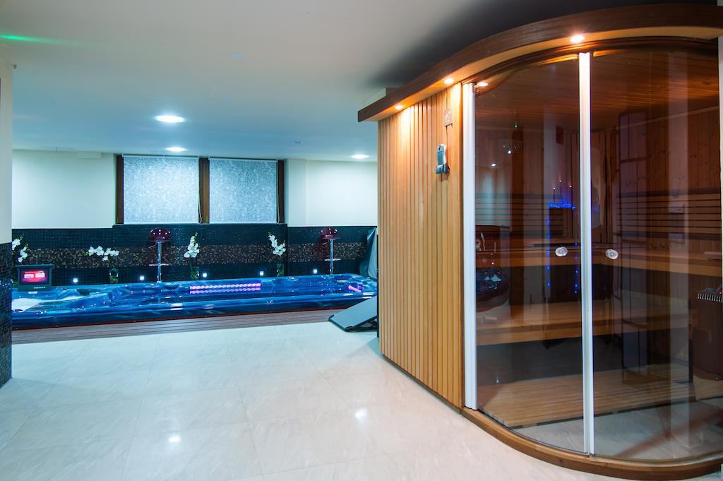 Willa Chrycowka - Jacuzzi, Basen, Sauna กอสเชียลิสกอ ภายนอก รูปภาพ